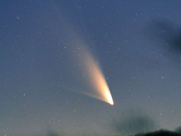 O cometa é registrado na Nova Zelândia no início de março Foto: AP