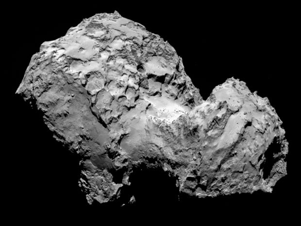 Foto de 3 de agosto feita pela sonda Rosetta mostra o cometa 67P/Churyumov-Gerasimenko a 285 km de distância (Foto: ESA/Rosetta/MPS for OSIRIS Team / AFP)