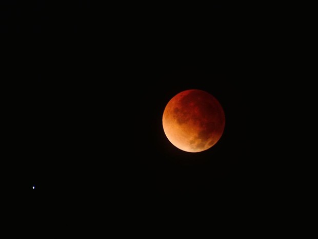 Juscelino Reis registrou de Teresina imagens do eclipse lunar conhecido como &quot;Lua de sangue&quot; (Foto: Juscelino Reis)