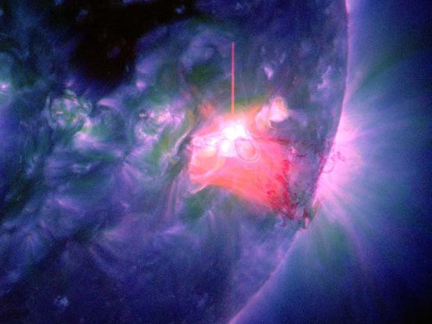 Explosão solar de 1 de janeiro foi reistrada pela Nasa (Foto: NASA/SDO)