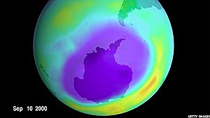 Após proibição de CFCs, buraco na camada de ozônio continuou aumentando e agora estabilizou (Foto: Getty Images)