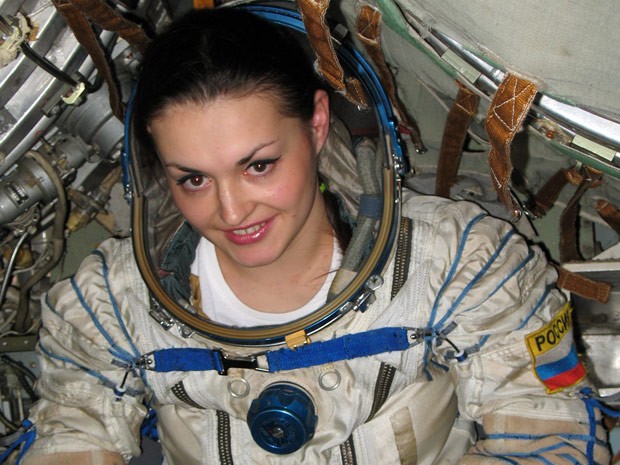 Yelena Serova irá para missão espacial em 2014 (Foto: AFP)