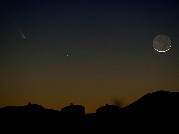 Cometa passa pelo Novo México (Foto: Stan Honda/AFP)