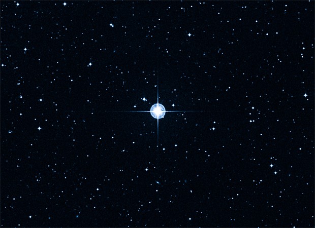 Nasa divulgou imagem em que destaca presença da estrela mais antiga do universo, localizada a 190 anoz-luz da Terra (Foto: Divulgação/DSS/Caltech)