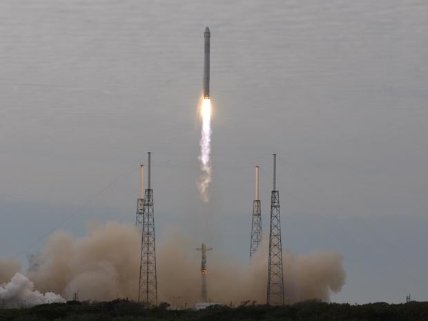 Lançamento do foguete Falcon 9, da SpaceX (Foto: Reuters/Scott Audette)