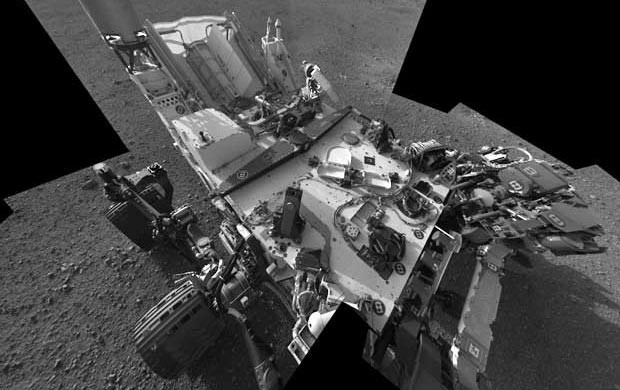 O robô Curiosity em Marte (Foto: Divulgação / Nasa)