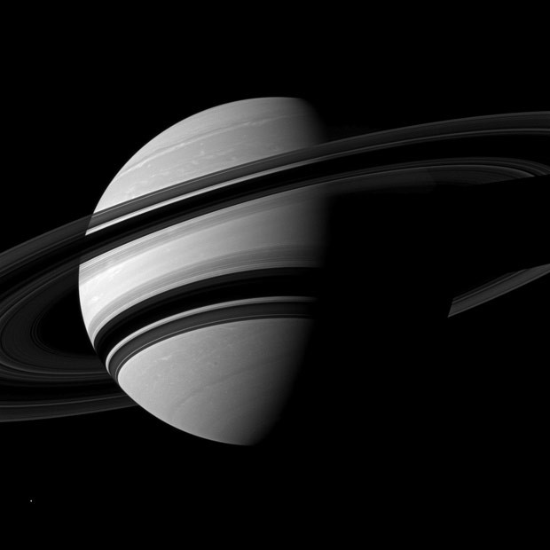 Imagem inédita traz 'close' de anéis de Saturno (Foto: Nasa)