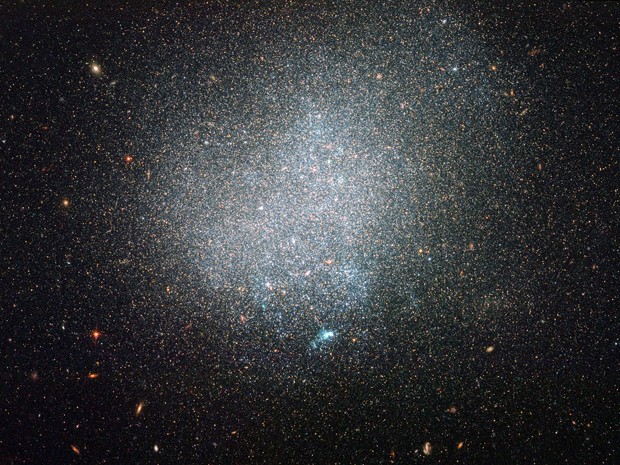 Galáxia DD0 190 (Foto: ESA/Hubble &amp; Nasa)