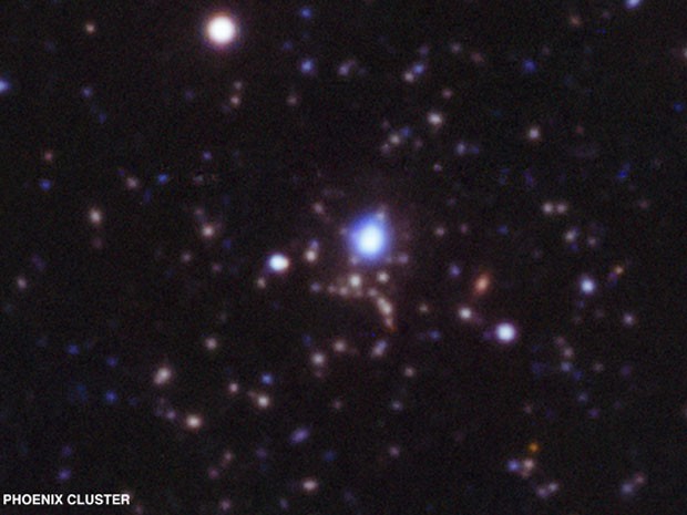 Fotografia mostra o aglomerado estelar Fênix (Foto: Nasa)