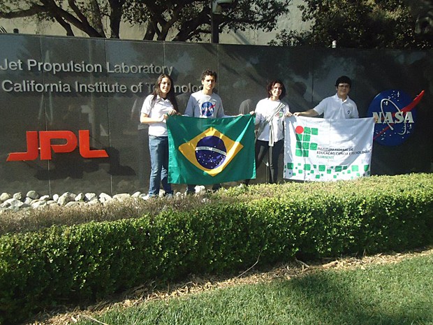 Brasileiros no JPL (Foto: Arquivo pessoal)