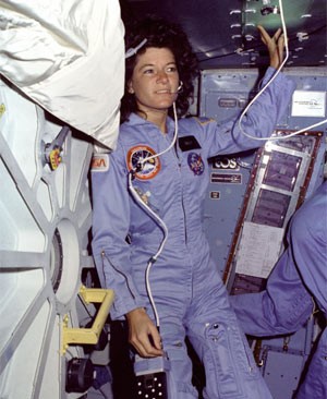 Sally Ride a bordo da Challenger. (Foto: Nasa/Divulgação)