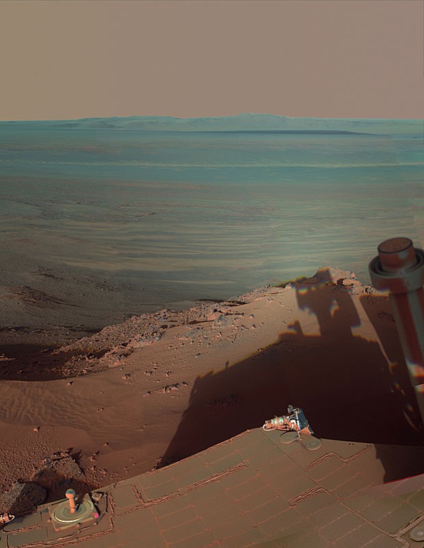 Opportunity faz foto da própria sombra no solo marciano. (Foto: NASA/JPL-Caltech/Cornell/Arizona State Univ.)