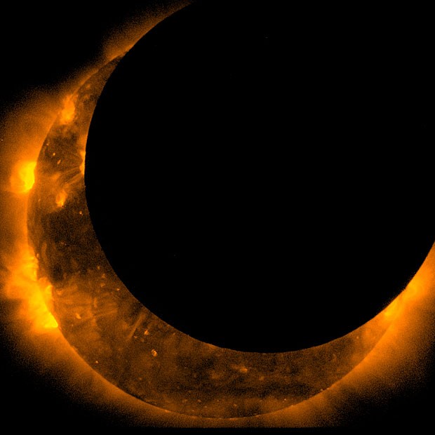 Fotografia feita pela sonda espacial Hinode do eclipse (Foto: JAXA/Hinode)