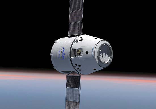 Ilustração mostra cápsula Dragon, da empresa privada SpaceX; próximo teste é acoplar na ISS em fevereiro 