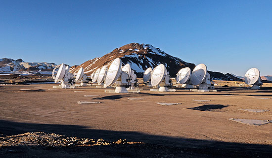 Conjunto de antenas no deserto do Atacama verá planetas em formação