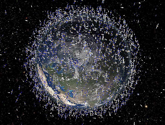 Ilustração mostra como a Terra seria vista com o lixo espacial que se encontra em sua órbita