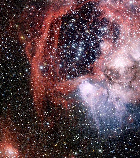 Região fotografada pelo ESO se encontra na galáxia-anã Grande Nuvem de Magalhães, próxima da Via Láctea