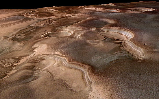 Foto tirada da superfície da região polar de Marte em janeiro deste ano; veja galeria de fotos
