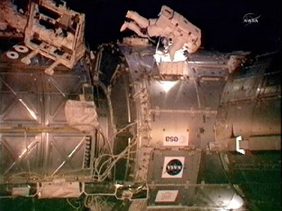 Sensor de dióxido de carbono do traje do astronauta Greg Chamitoff parou de funcionar