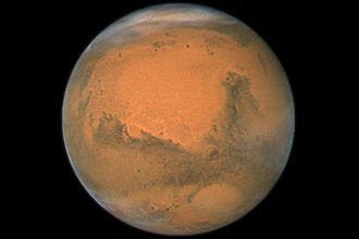 Misteriosas dunas de areia em torno da calota polar ártica marciana estão mudando com o passar das estações, revela sonda da Nasa