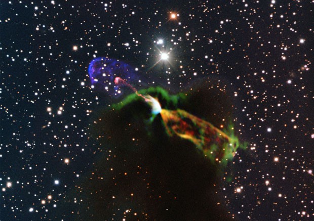 Imagens do Alma mostram estrela recém-nascida (Foto: ESO/Alma/AP)