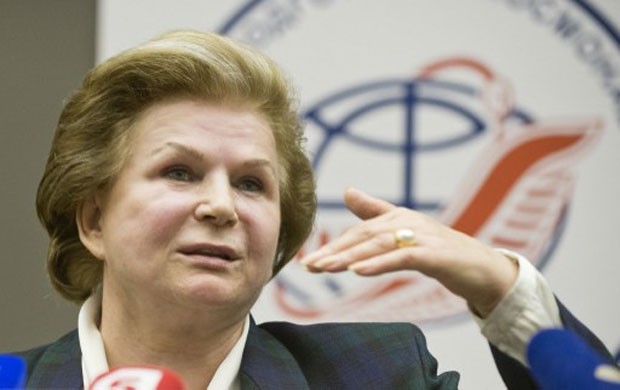 A primeira cosmonauta russa, Valentina Terechkova, declarou nesta sexta que deseja ir para Marte (Foto: Natalia Kolesnikova/AFP)